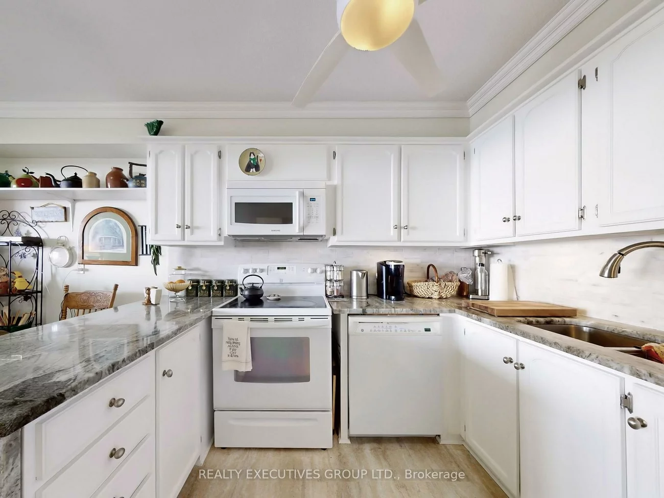 8111, Yonge, Royal Orchard, Markham