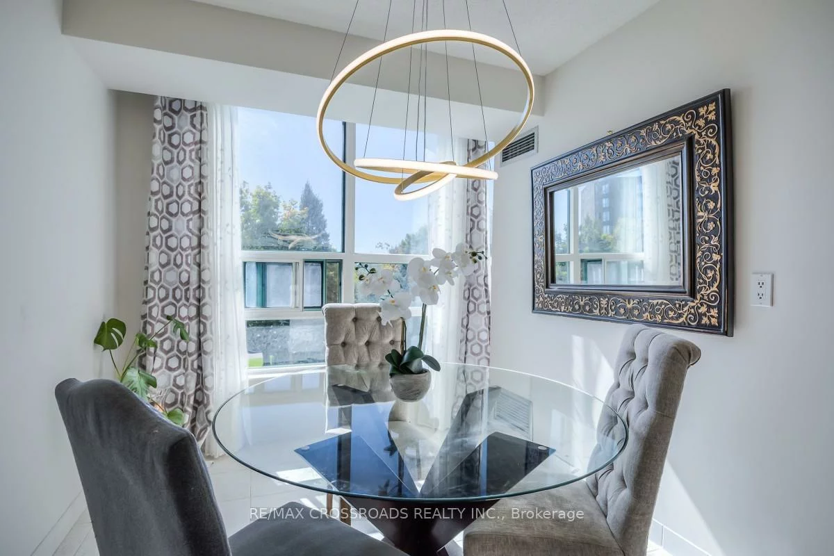 7825, Bayview, Aileen-Willowbrook, Markham