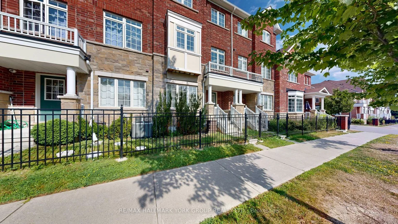 6, Roy Grove, Greensborough, Markham