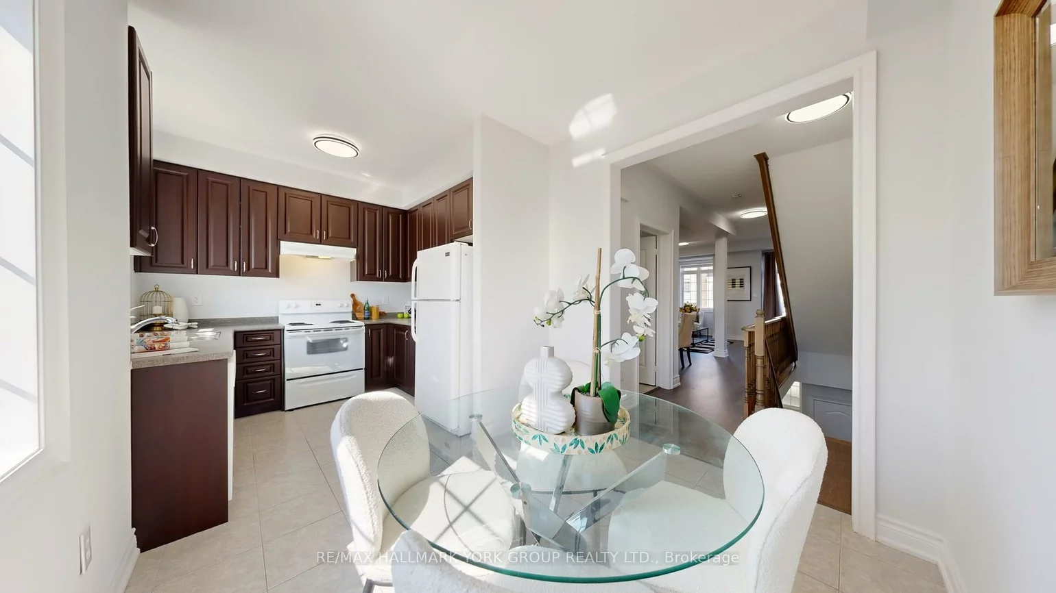 6, Roy Grove, Greensborough, Markham