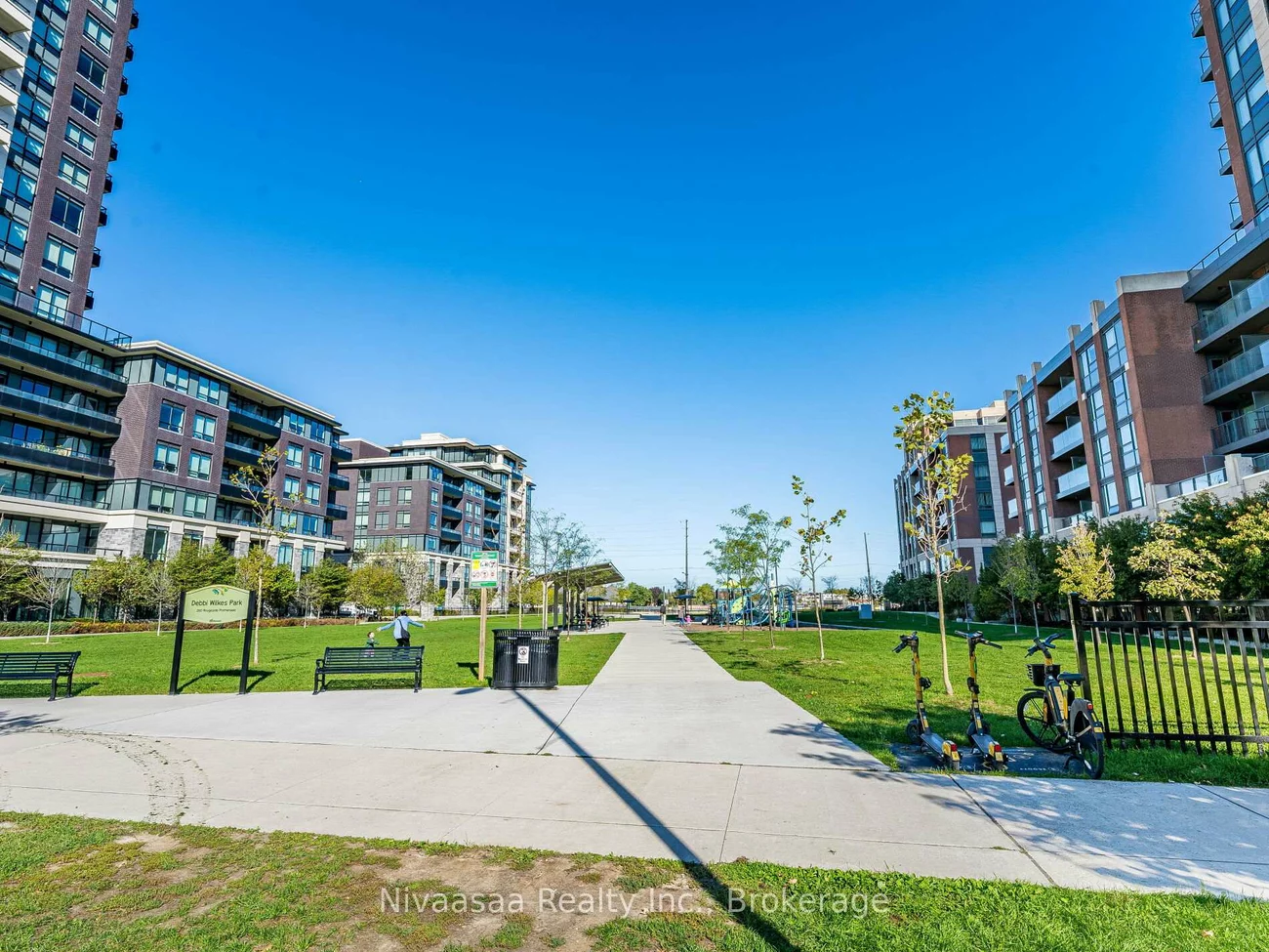 18, Uptown, Unionville, Markham