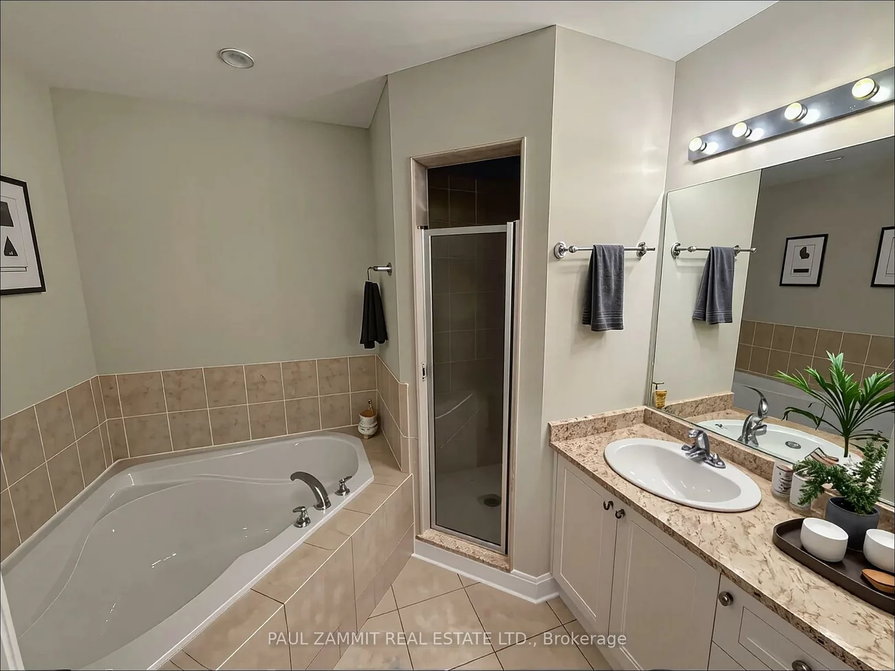 74, Sanctuary, Greensborough, Markham