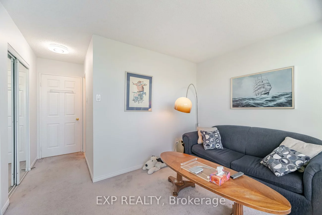 7825, Bayview, Aileen-Willowbrook, Markham