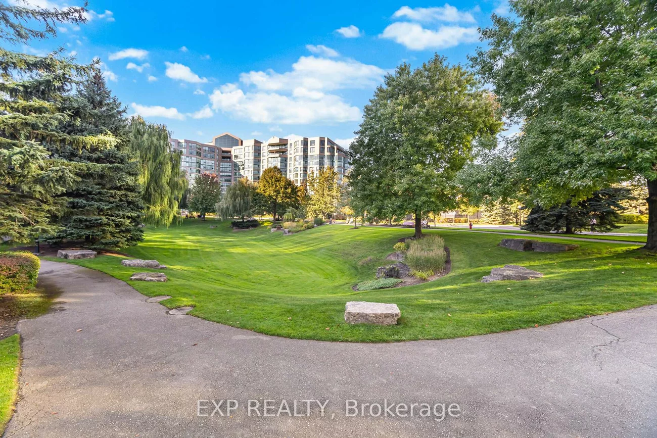 7825, Bayview, Aileen-Willowbrook, Markham
