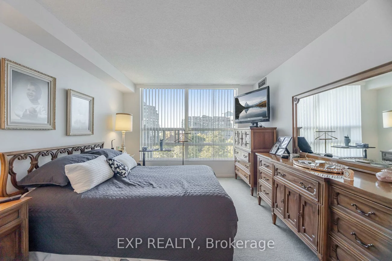 7825, Bayview, Aileen-Willowbrook, Markham