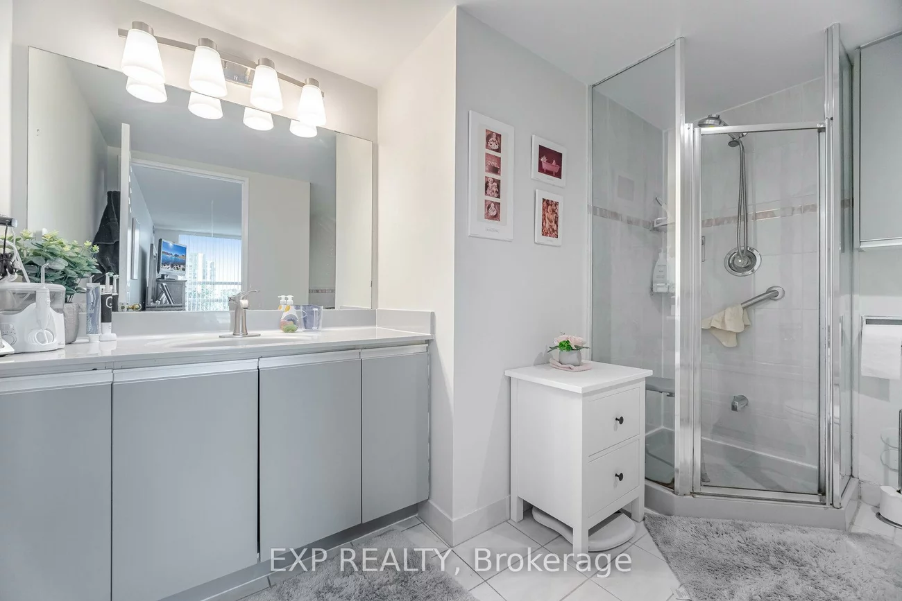 7825, Bayview, Aileen-Willowbrook, Markham