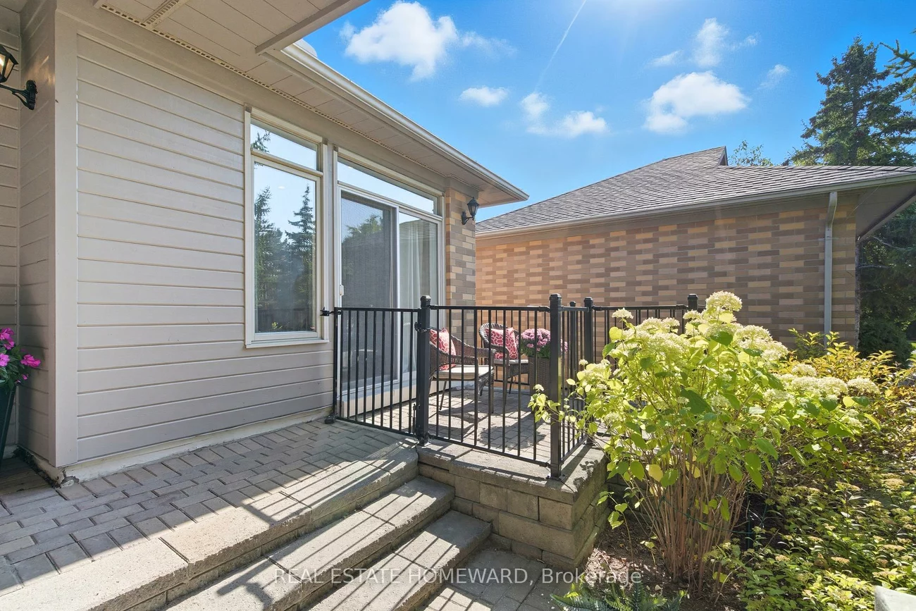 11, Loon Harbour, Greensborough, Markham