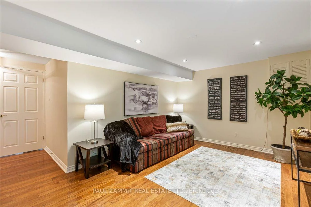 220, Royal Orchard, Royal Orchard, Markham