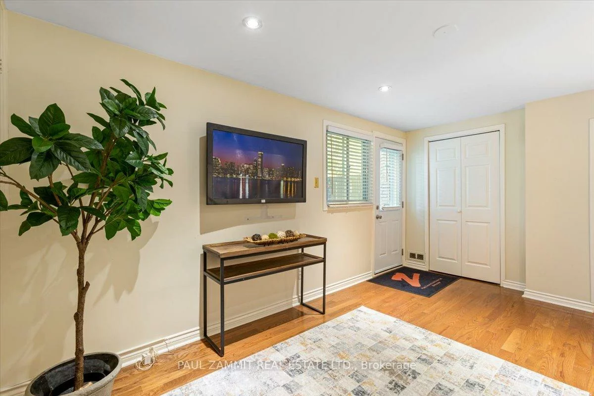 220, Royal Orchard, Royal Orchard, Markham