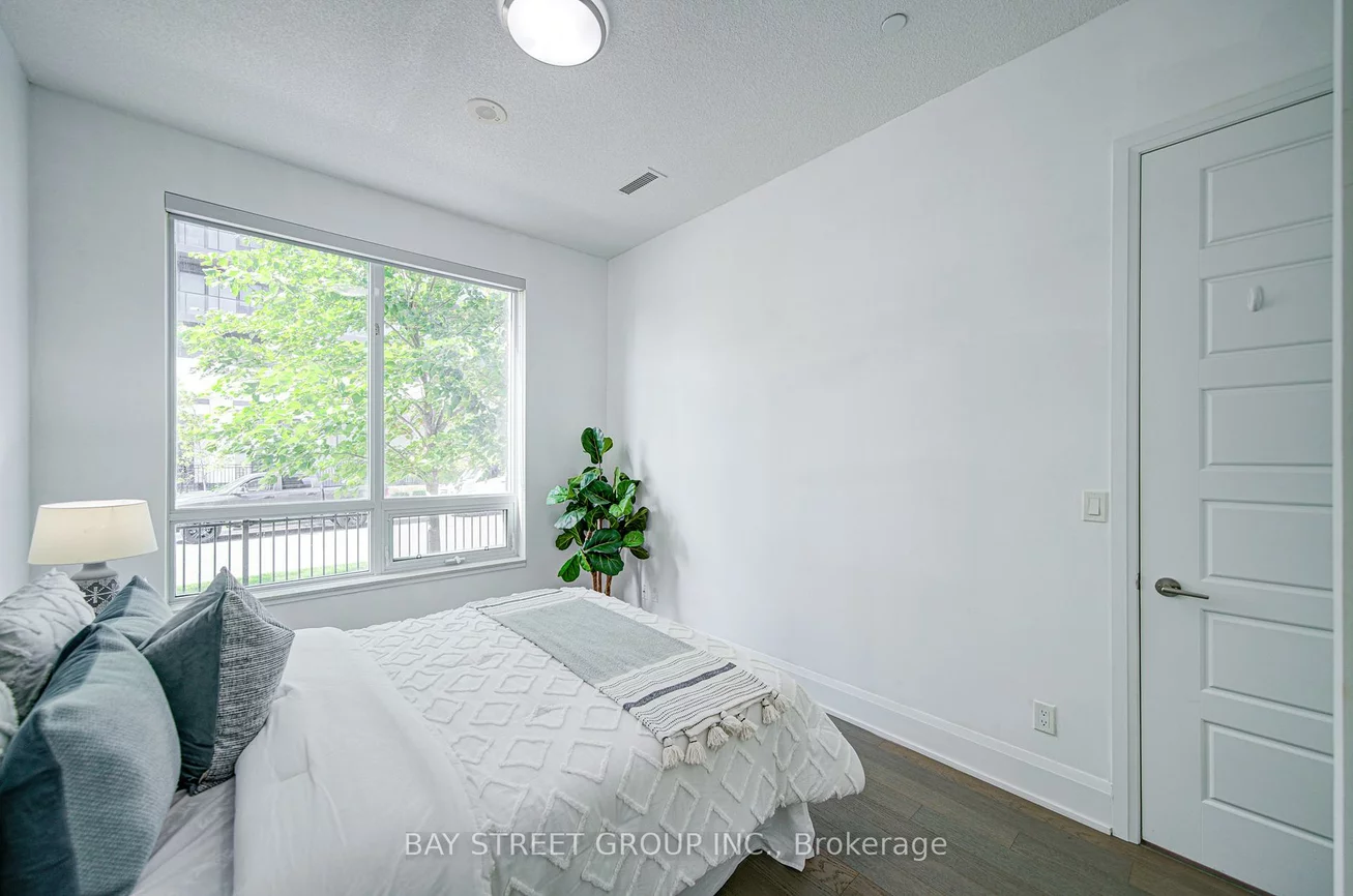 15, Water Walk, Unionville, Markham