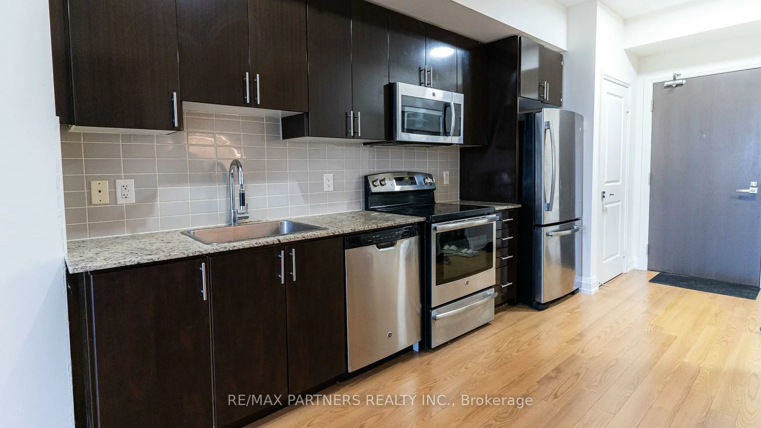 7171, Yonge, Grandview, Markham