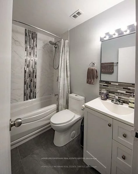 16, Elgin, Thornhill, Markham