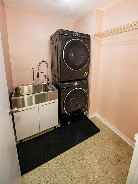 16, Elgin, Thornhill, Markham