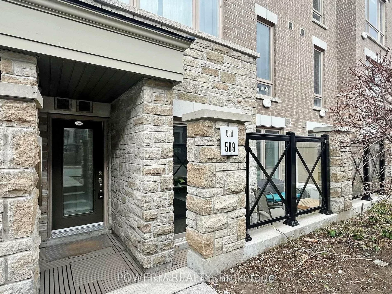 30, Dunsheath, Cornell, Markham