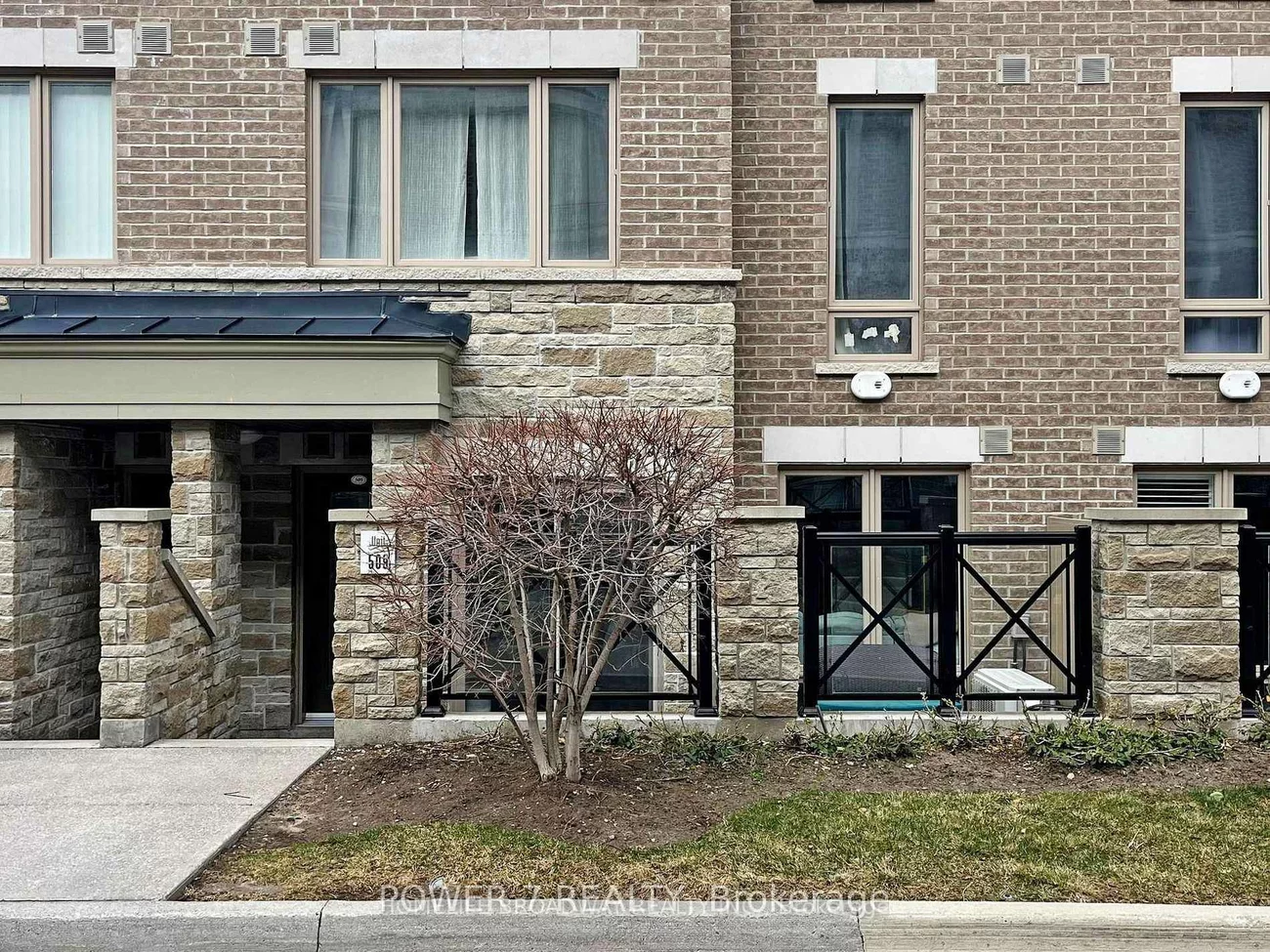30, Dunsheath, Cornell, Markham