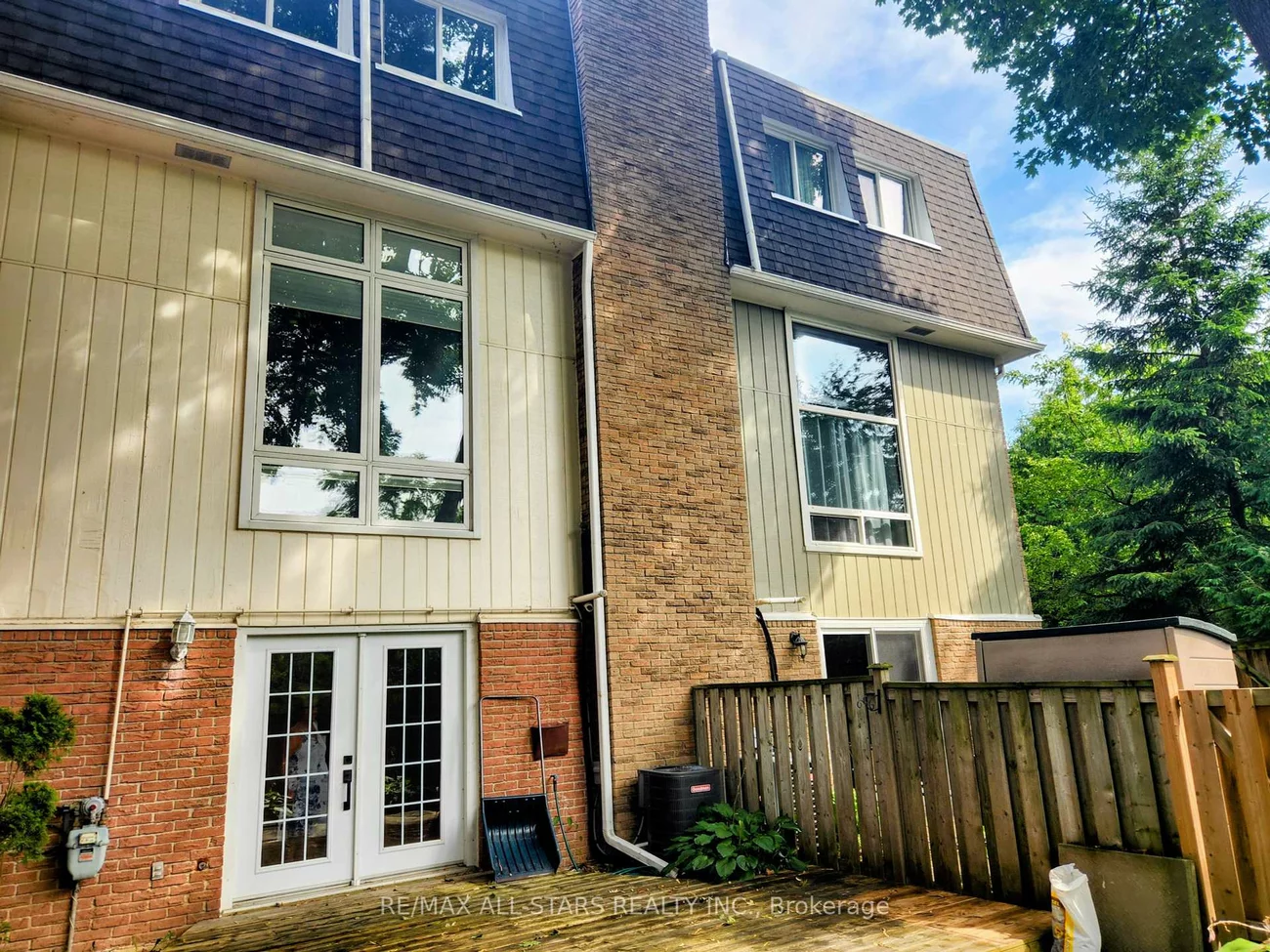 6, Hepworth, Markham Village, Markham