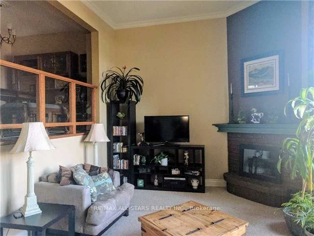 6, Hepworth, Markham Village, Markham