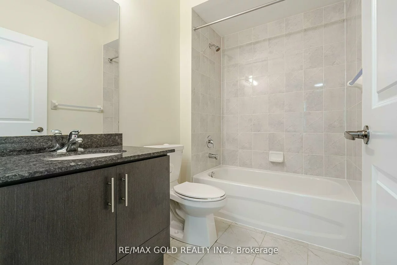39, New Delhi, Cedarwood, Markham