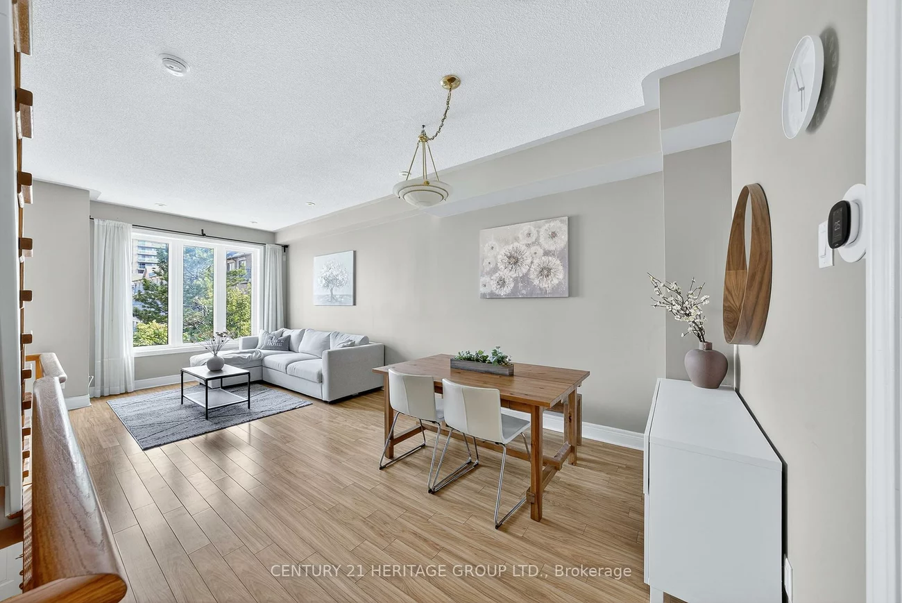 82, Suncrest, Commerce Valley, Markham