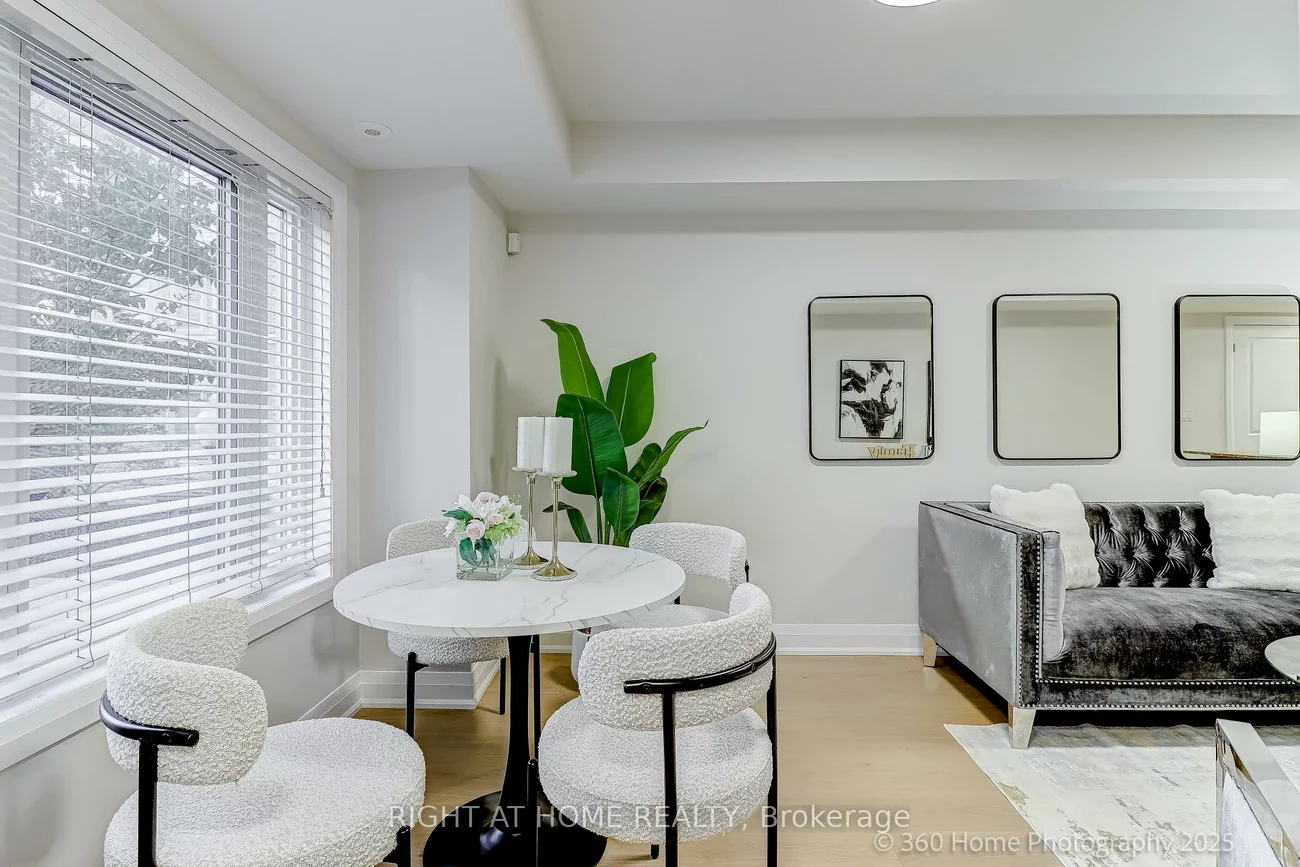 318, John, Aileen-Willowbrook, Markham