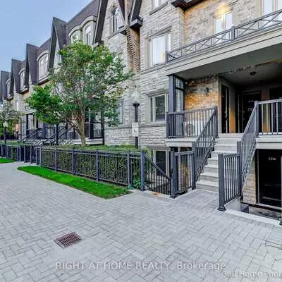 318, John, Aileen-Willowbrook, Markham