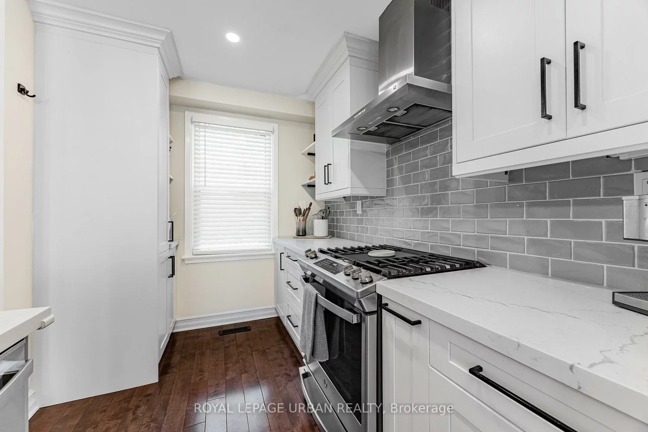 1684, John, Bayview Fairway-Bayview Country Club Estates, Markham