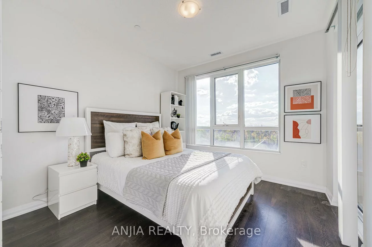 9560, Markham, Wismer, Markham