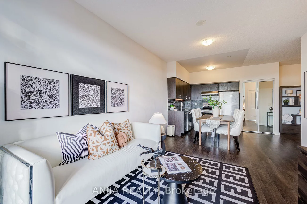 9560, Markham, Wismer, Markham