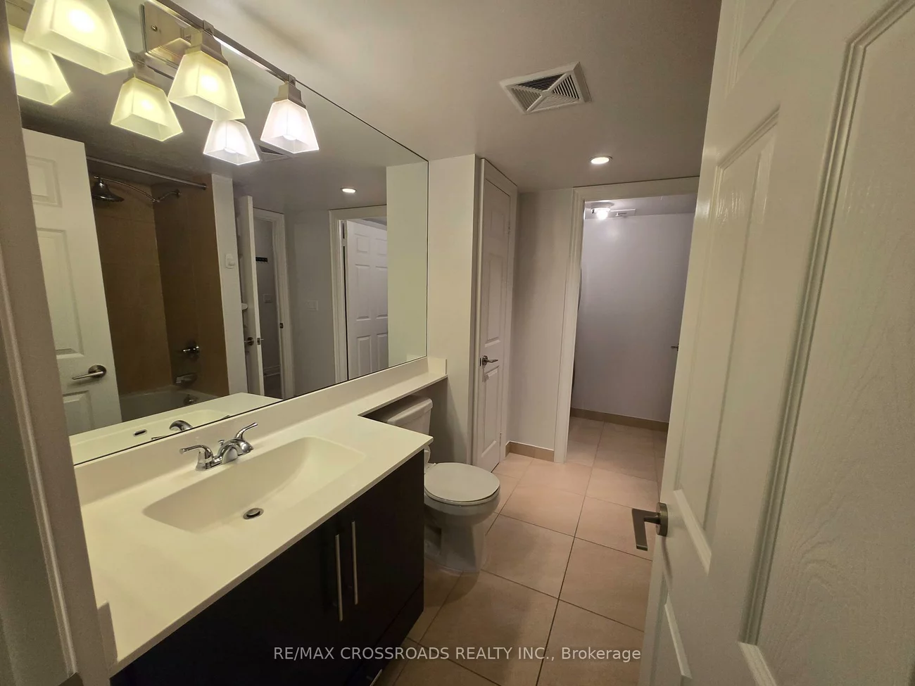 23, Cox, Unionville, Markham