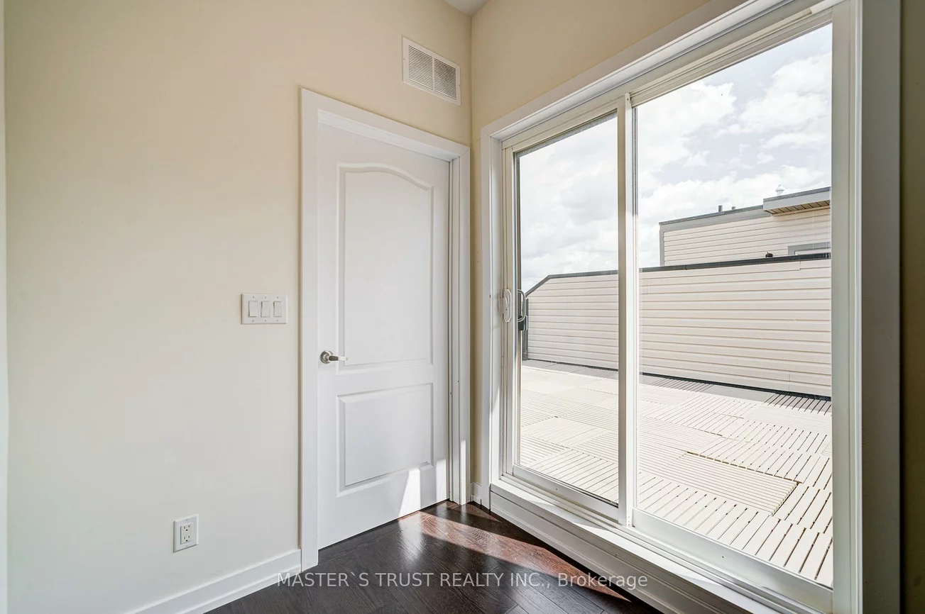 30, Dunsheath, Cornell, Markham