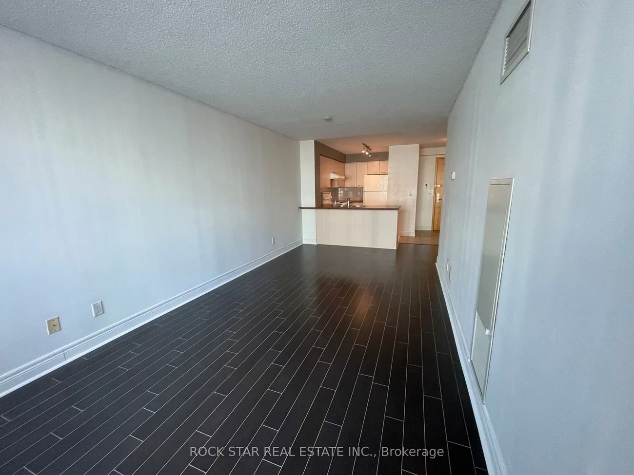 48, Suncrest, Commerce Valley, Markham