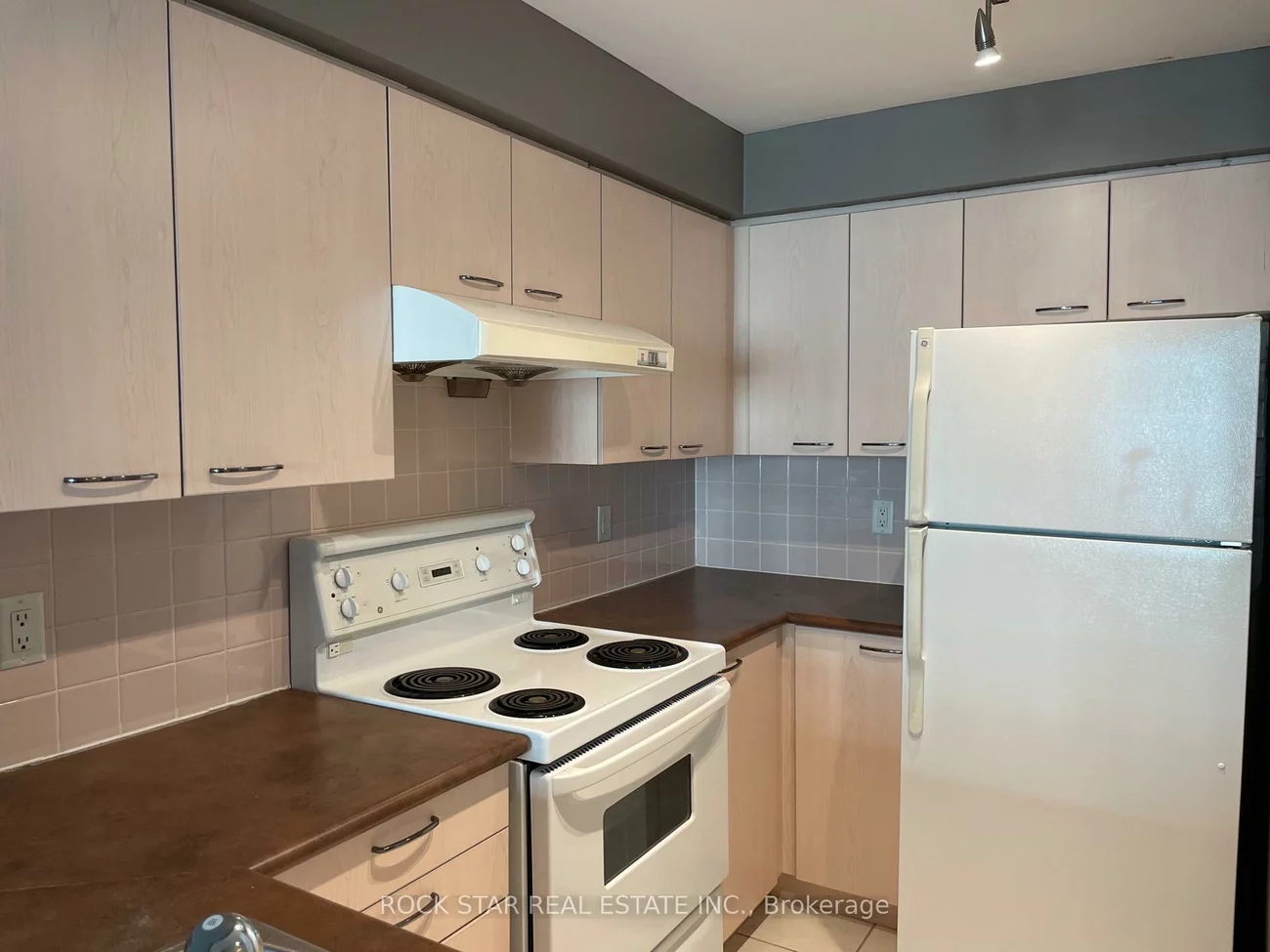 48, Suncrest, Commerce Valley, Markham