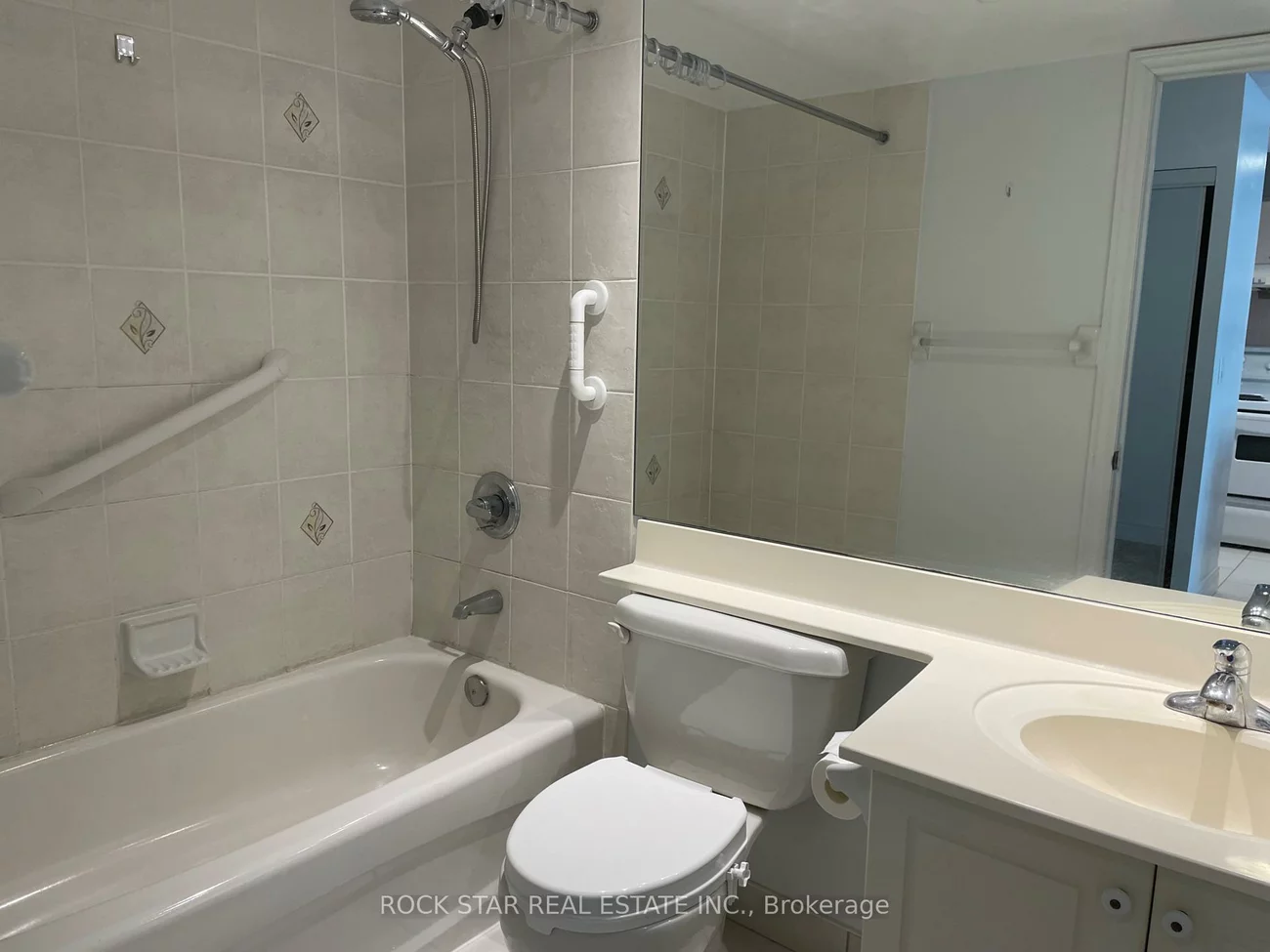 48, Suncrest, Commerce Valley, Markham