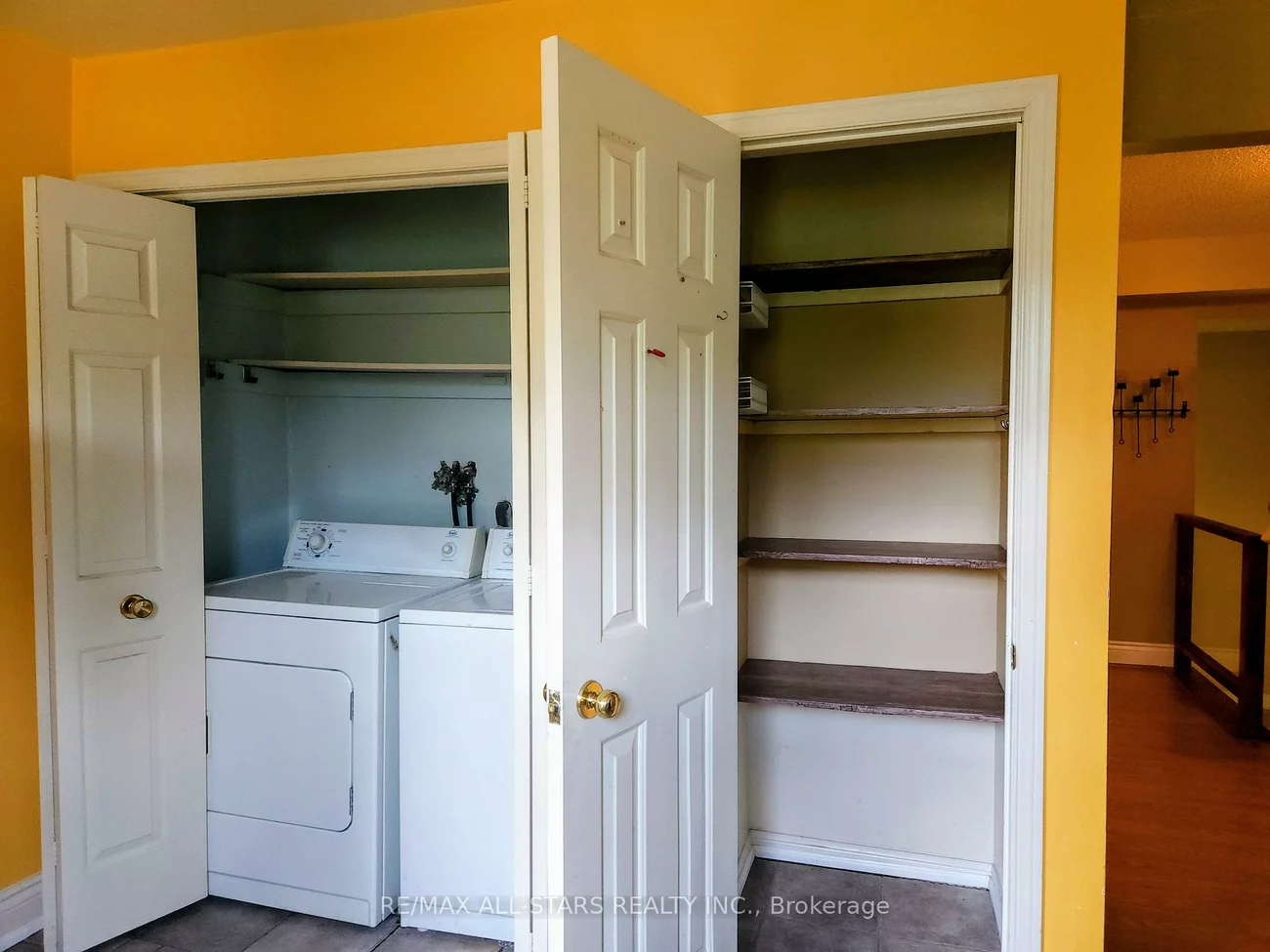 6, Hepworth, Markham Village, Markham