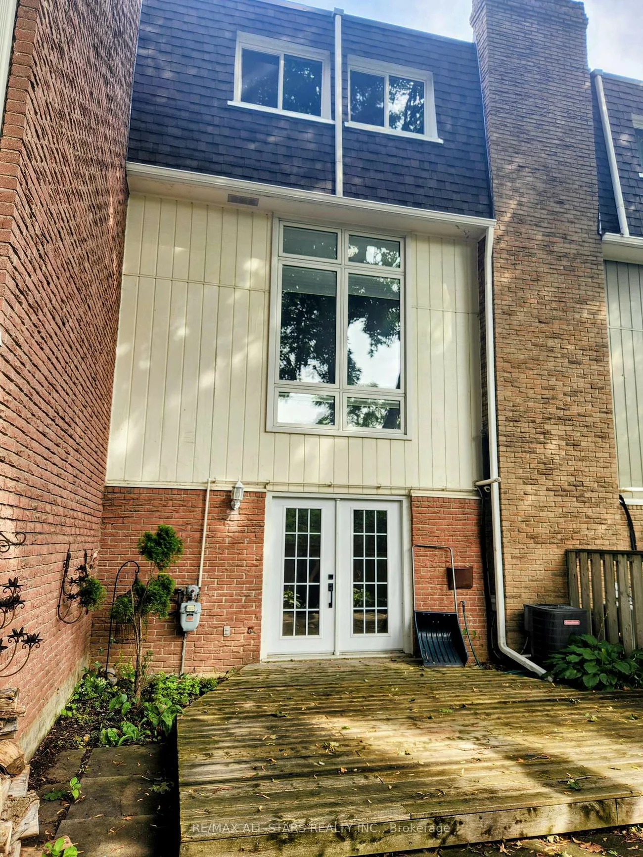 6, Hepworth, Markham Village, Markham