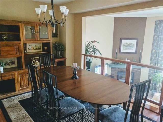 6, Hepworth, Markham Village, Markham