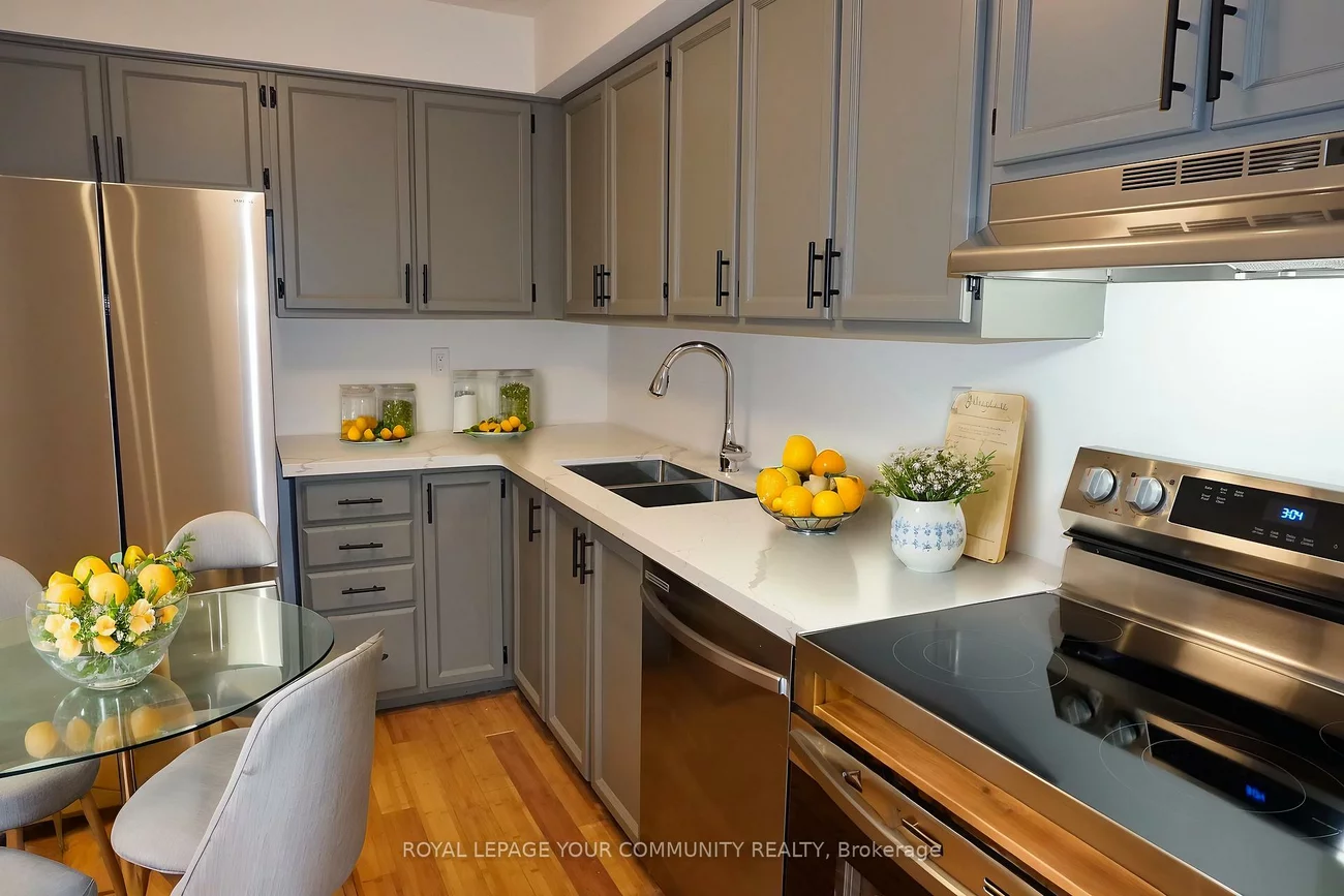 39, Knightsbridge, Markham Village, Markham