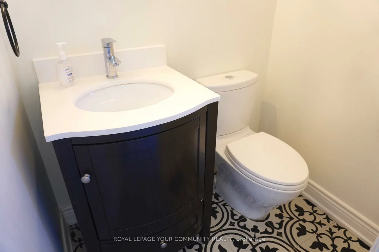 39, Knightsbridge, Markham Village, Markham