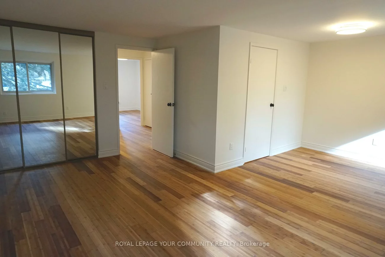 39, Knightsbridge, Markham Village, Markham