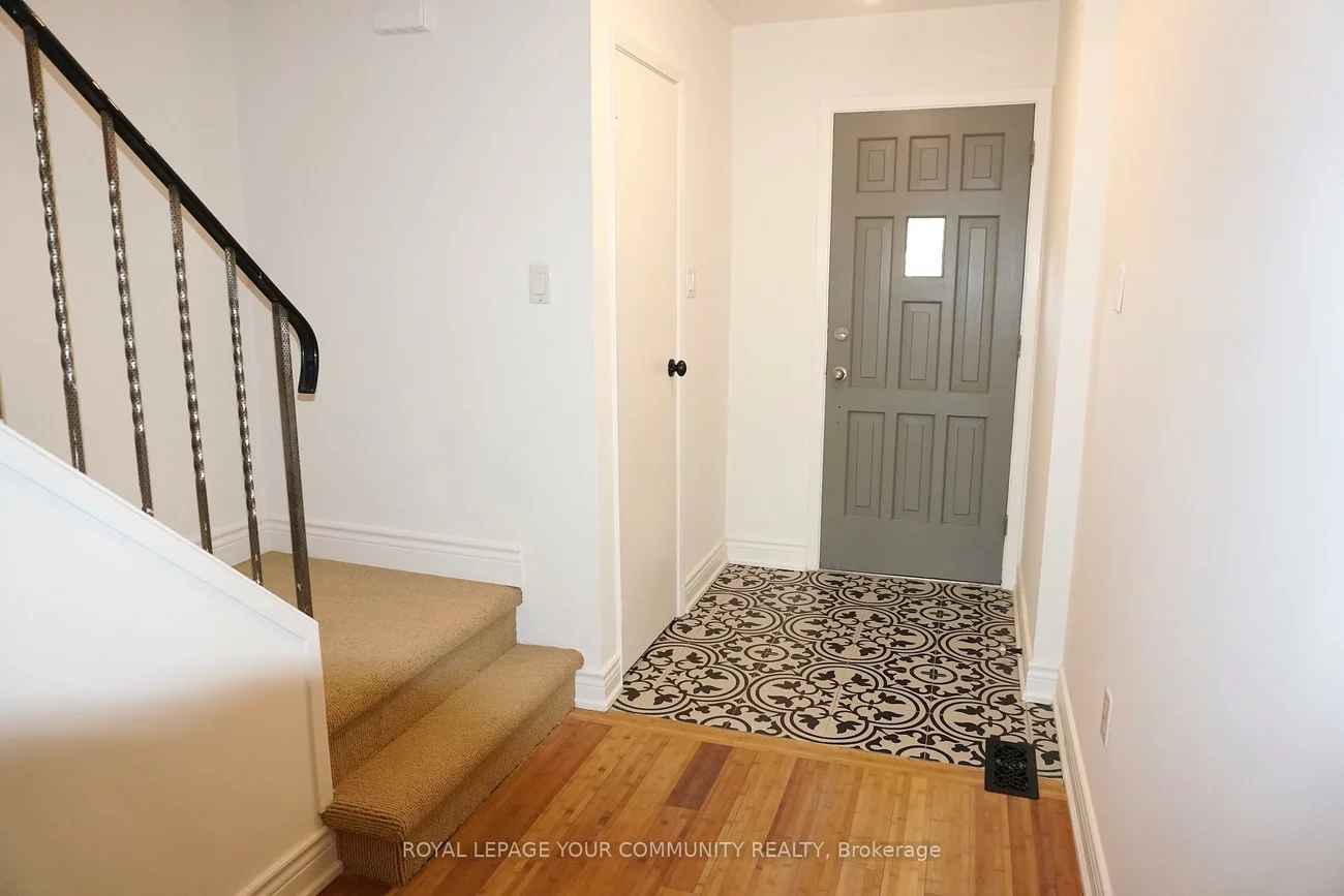 39, Knightsbridge, Markham Village, Markham