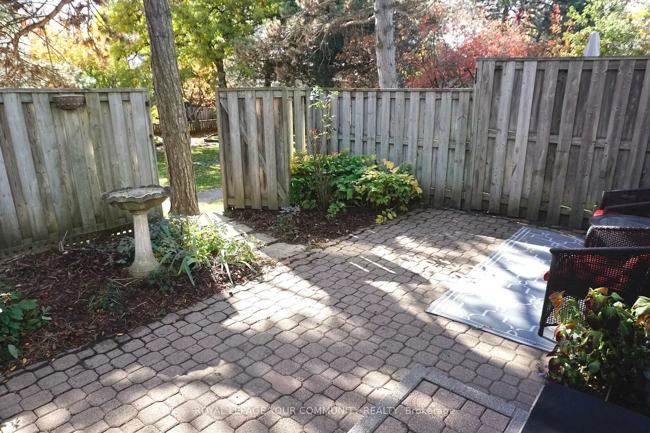 39, Knightsbridge, Markham Village, Markham