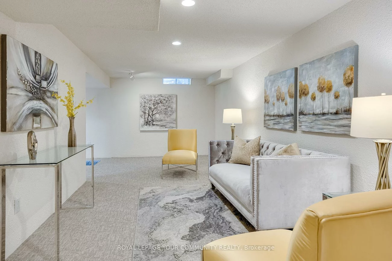 76, Knightsbridge, Markham Village, Markham