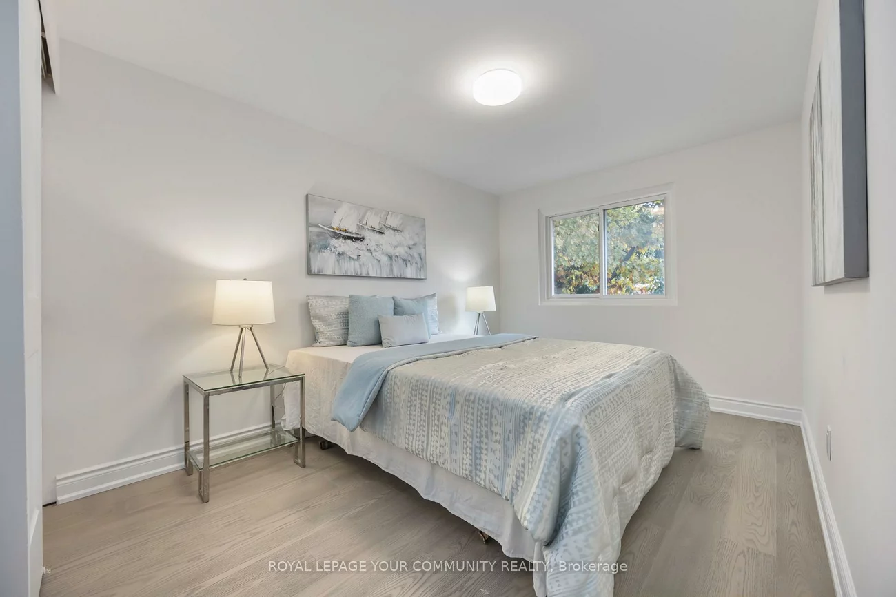 76, Knightsbridge, Markham Village, Markham