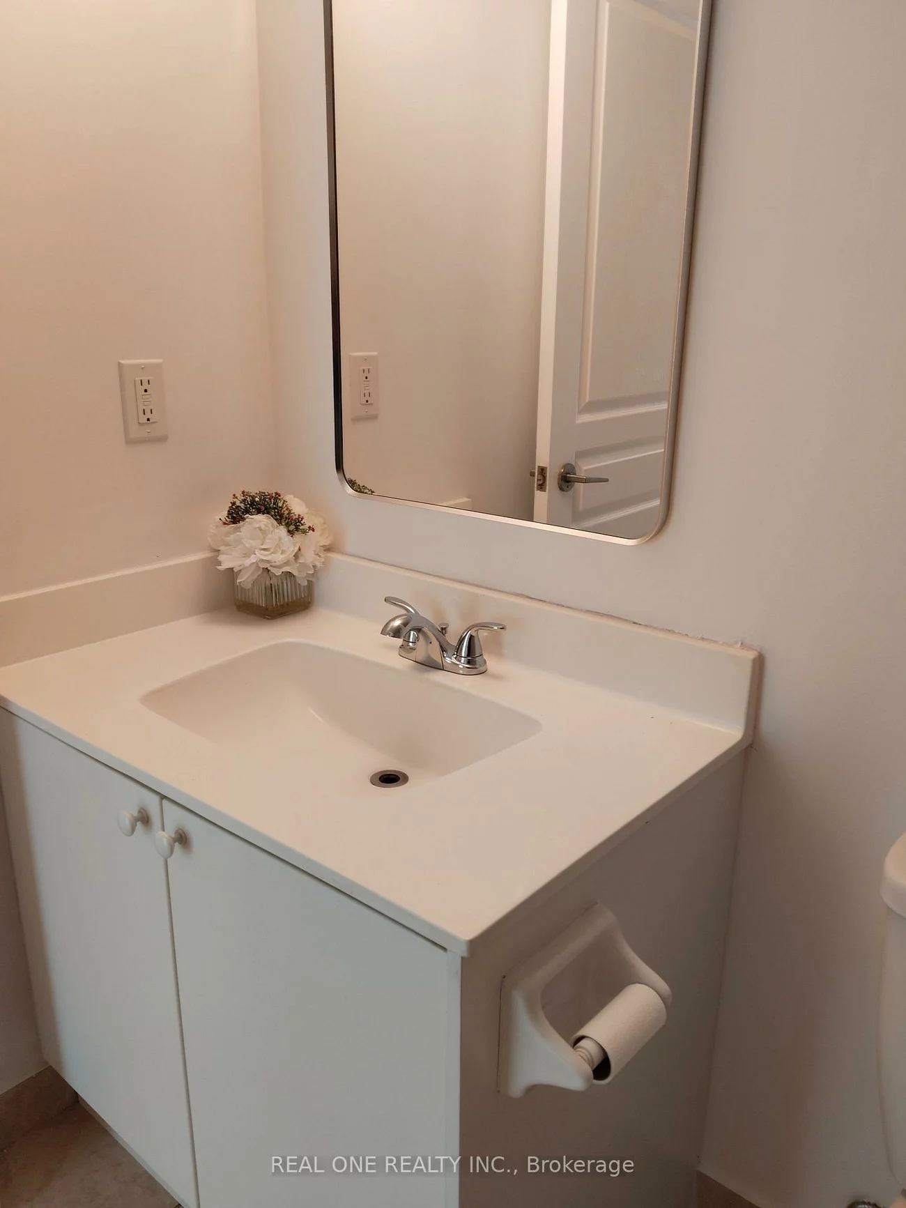 75, South Town Centre, Unionville, Markham