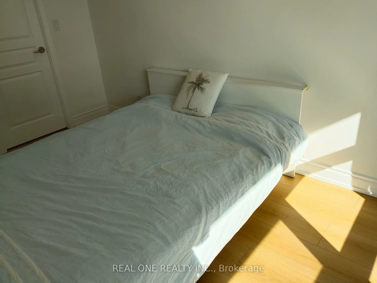 75, South Town Centre, Unionville, Markham