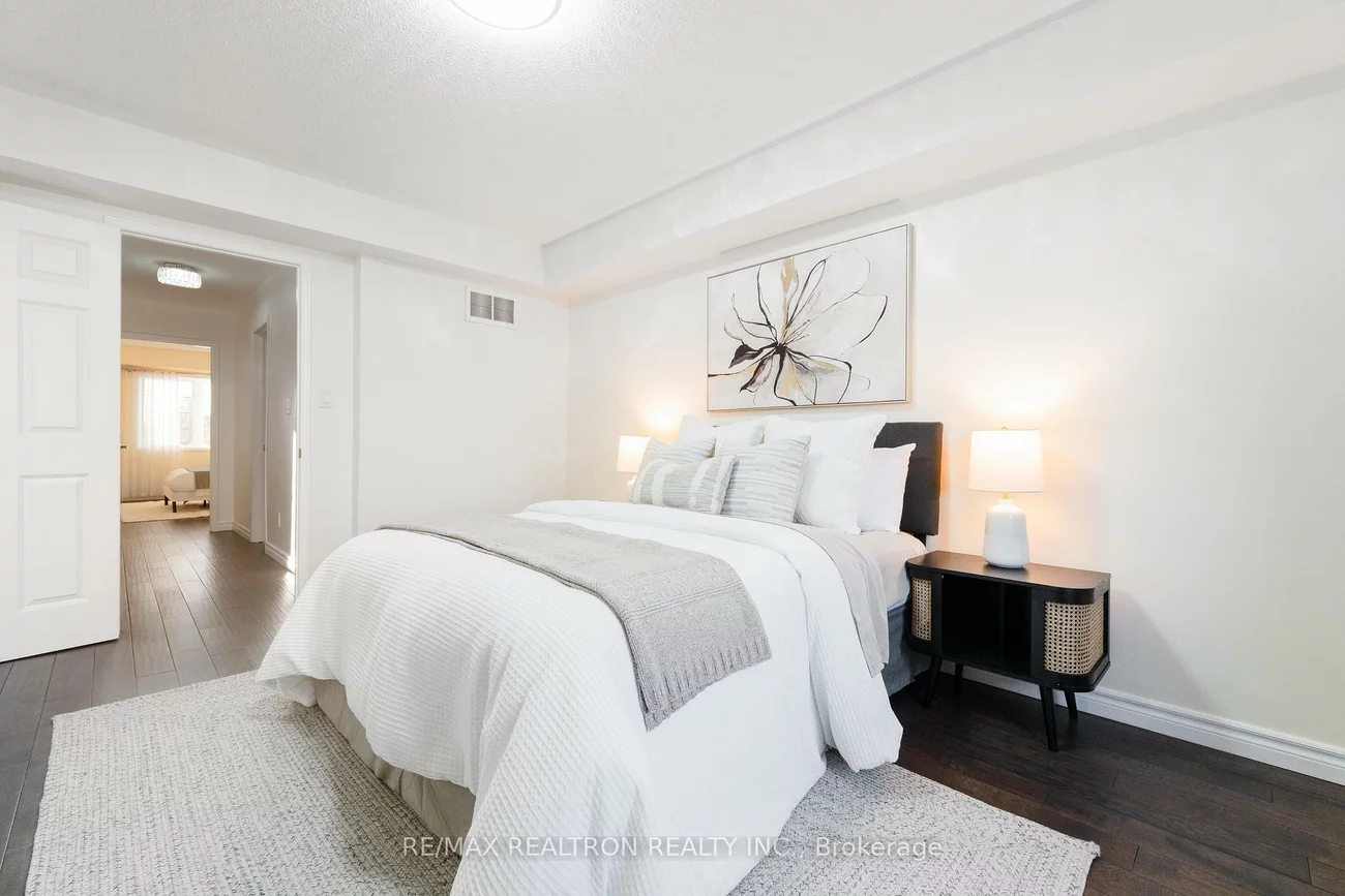 50, Greensborough Villag, Greensborough, Markham