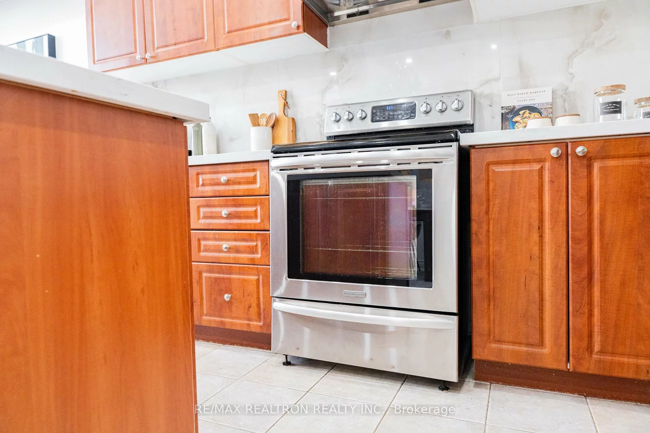 50, Greensborough Villag, Greensborough, Markham