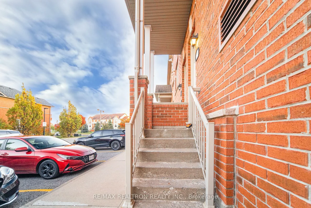 50, Greensborough Villag, Greensborough, Markham