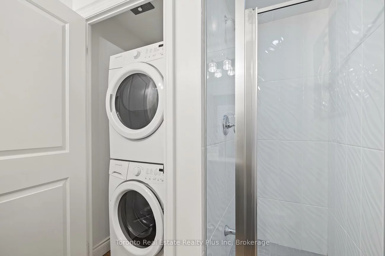 99, South Town Centre, Unionville, Markham