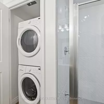 99, South Town Centre, Unionville, Markham